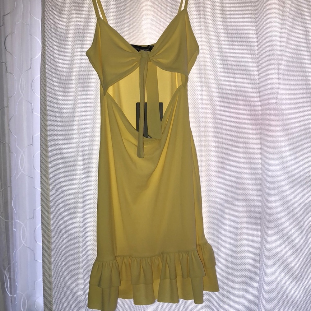 Never Worn Pretty Little Thing Sun Dress